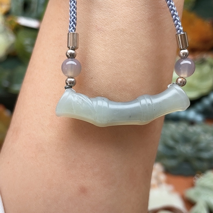 蛇纹石玉未镶嵌吊坠