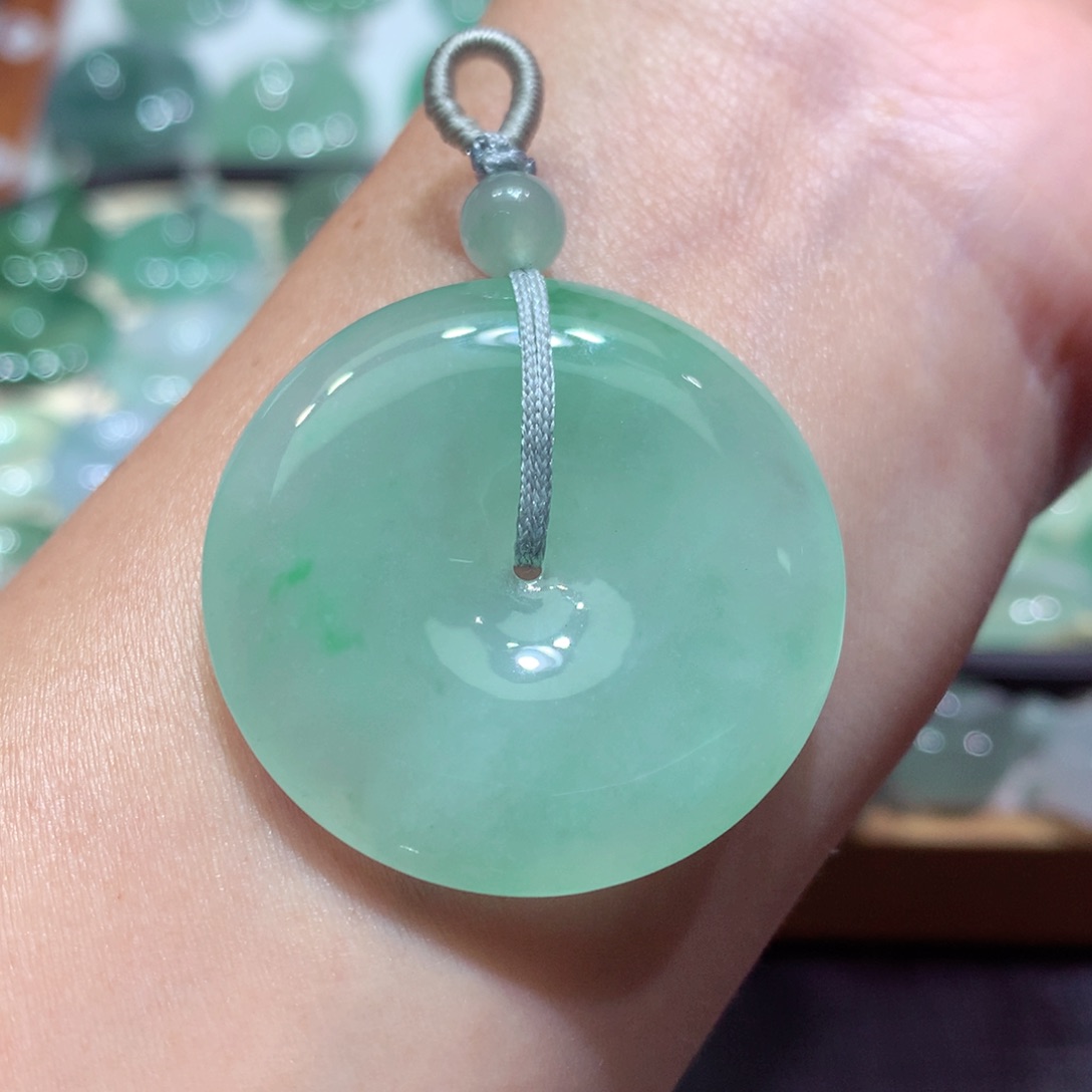 翡翠未镶嵌颈饰21尺寸34.3*5.8