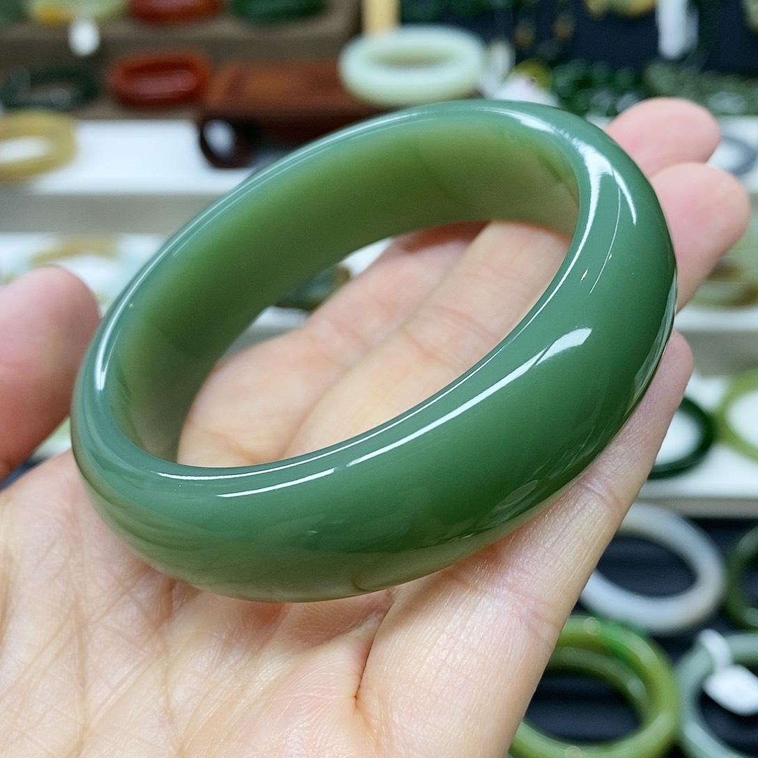 【闪购商品】和田玉（碧玉）手镯未镶嵌