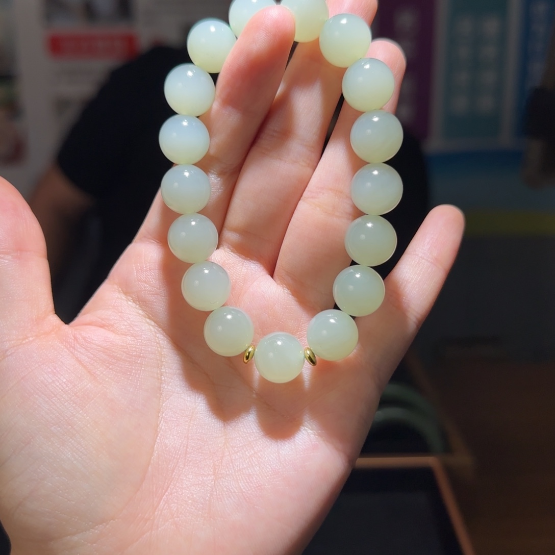 未镶嵌和田玉车挂