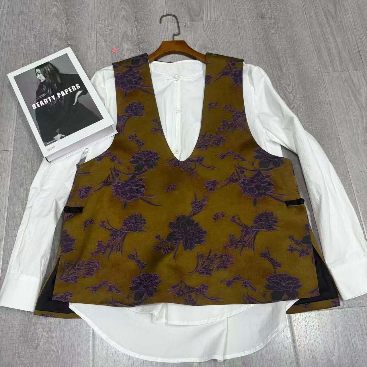 [戈杳] [暗香紫] 新中式马甲早春款复古U领气质