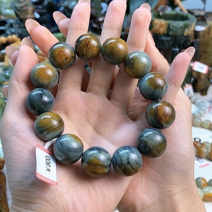 透闪石质玉手串未镶嵌俗**名