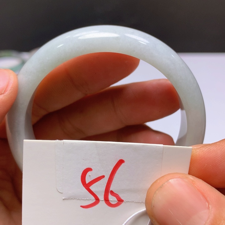 翡翠手镯未镶嵌4555888999999