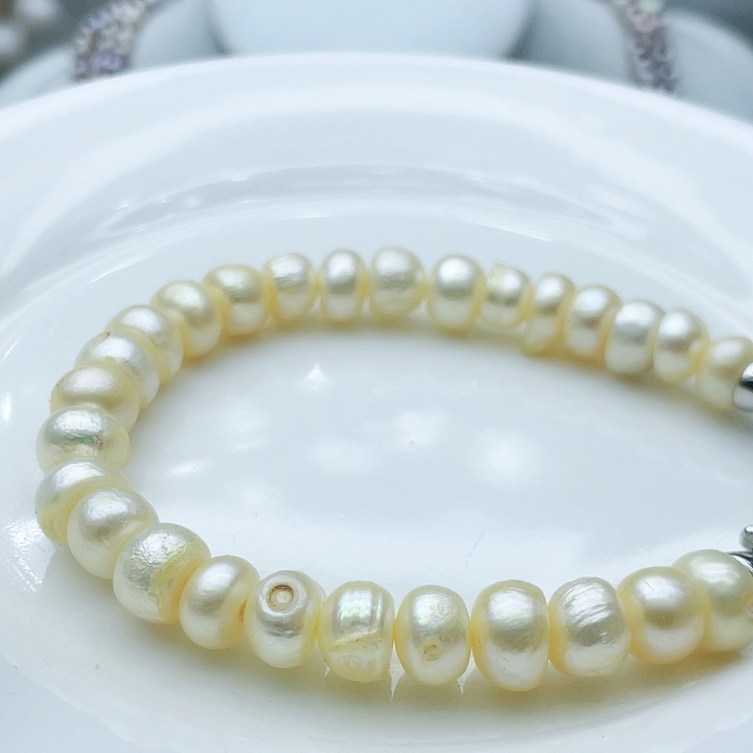 淡水珍珠颈饰钛钢