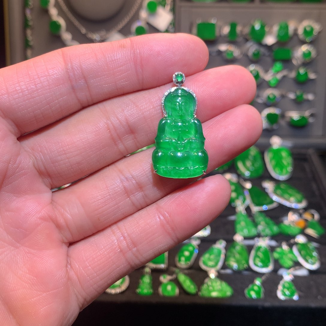 翡翠吊坠(不含链)18K金镶嵌天然翡翠