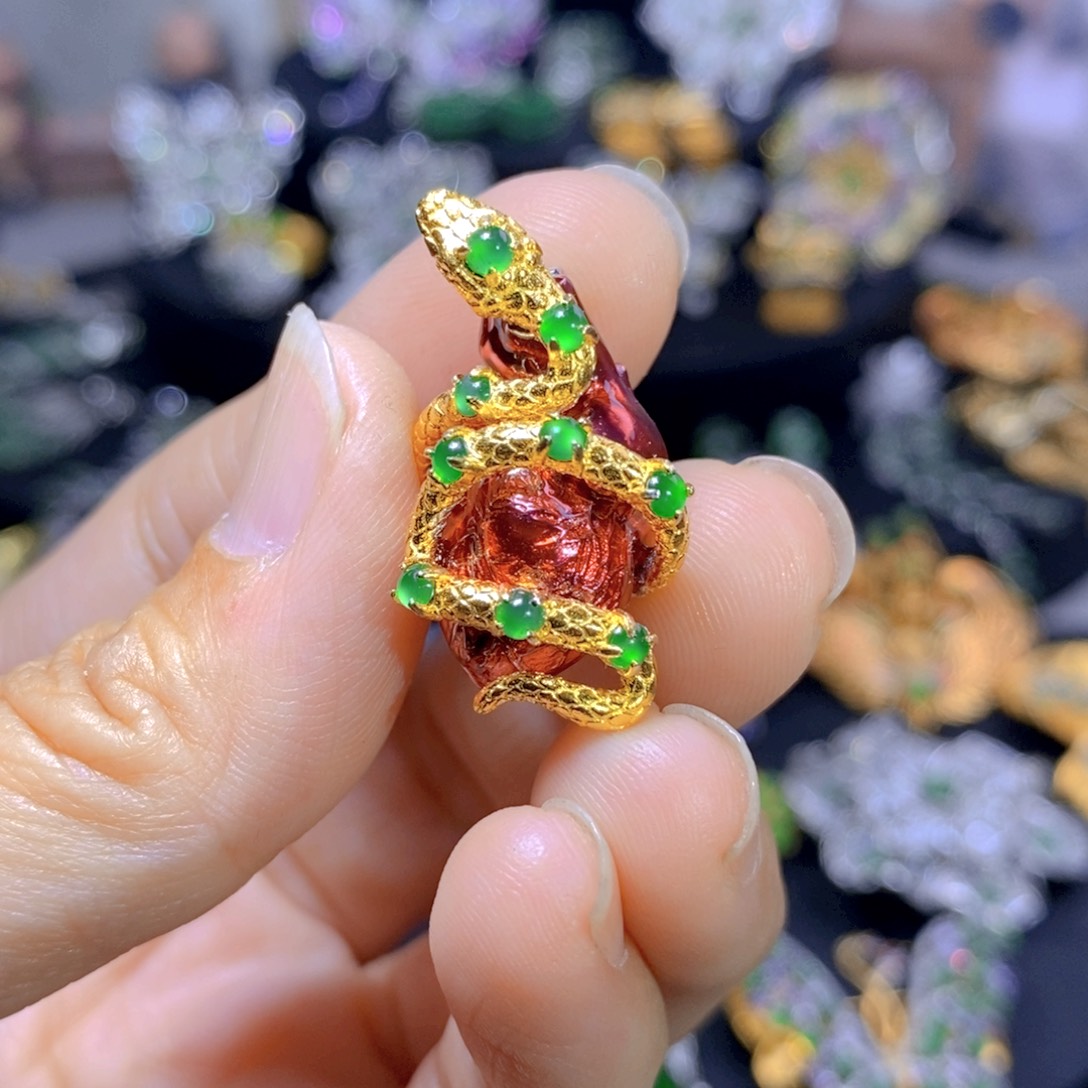 翡翠耳钉银S925镶嵌天然翡翠