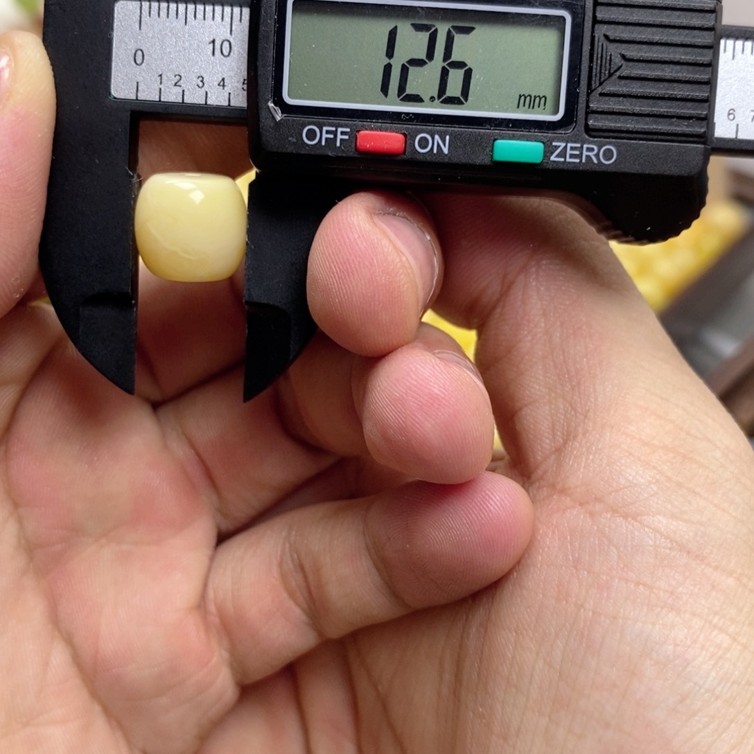 琥珀吊坠(不含链)未镶嵌
