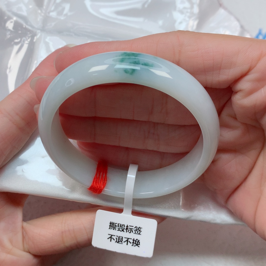 翡翠手镯未镶嵌52圈 下播福利放漏