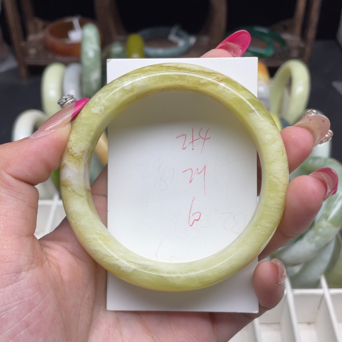 未镶嵌蛇纹石玉手镯