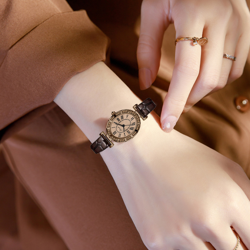 正品 女士时尚轻奢气质防水皮带女表