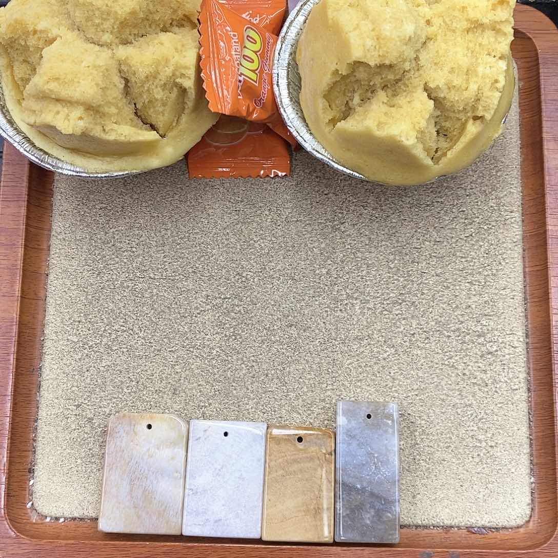 硅化珊瑚（珊瑚玉）颈饰未镶嵌