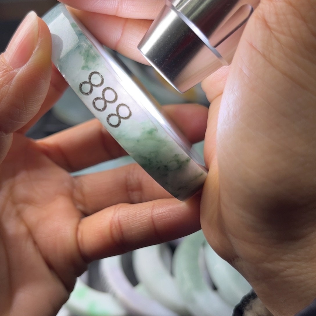 定制翡翠手镯未镶嵌