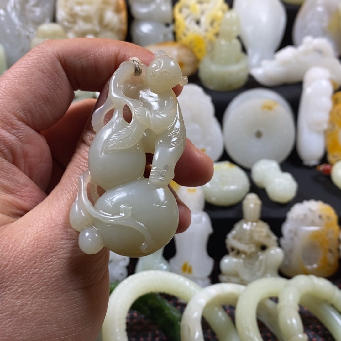 和田玉颈饰未镶嵌一**安