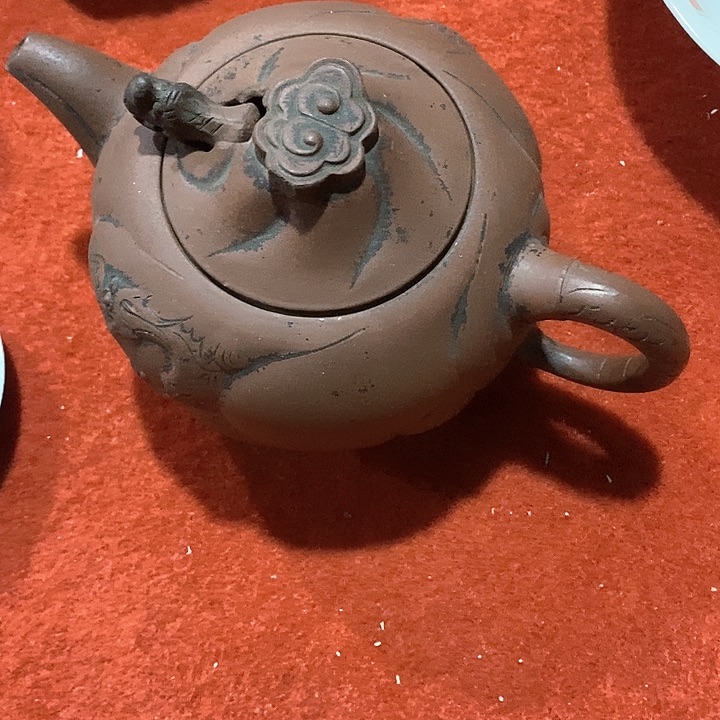 瓷片其他都是完好的