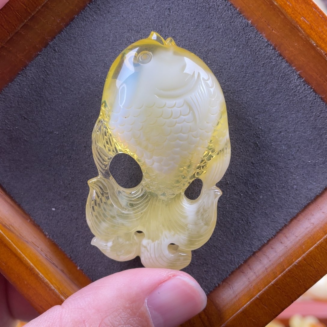 琥珀颈饰未镶嵌蜜蜡吊坠