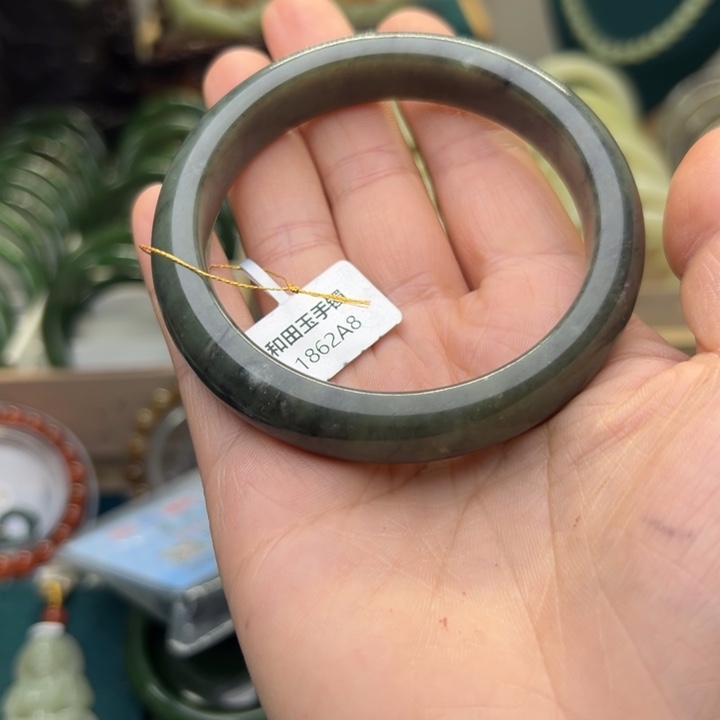 和田玉颈饰未镶嵌60.2圈围8020