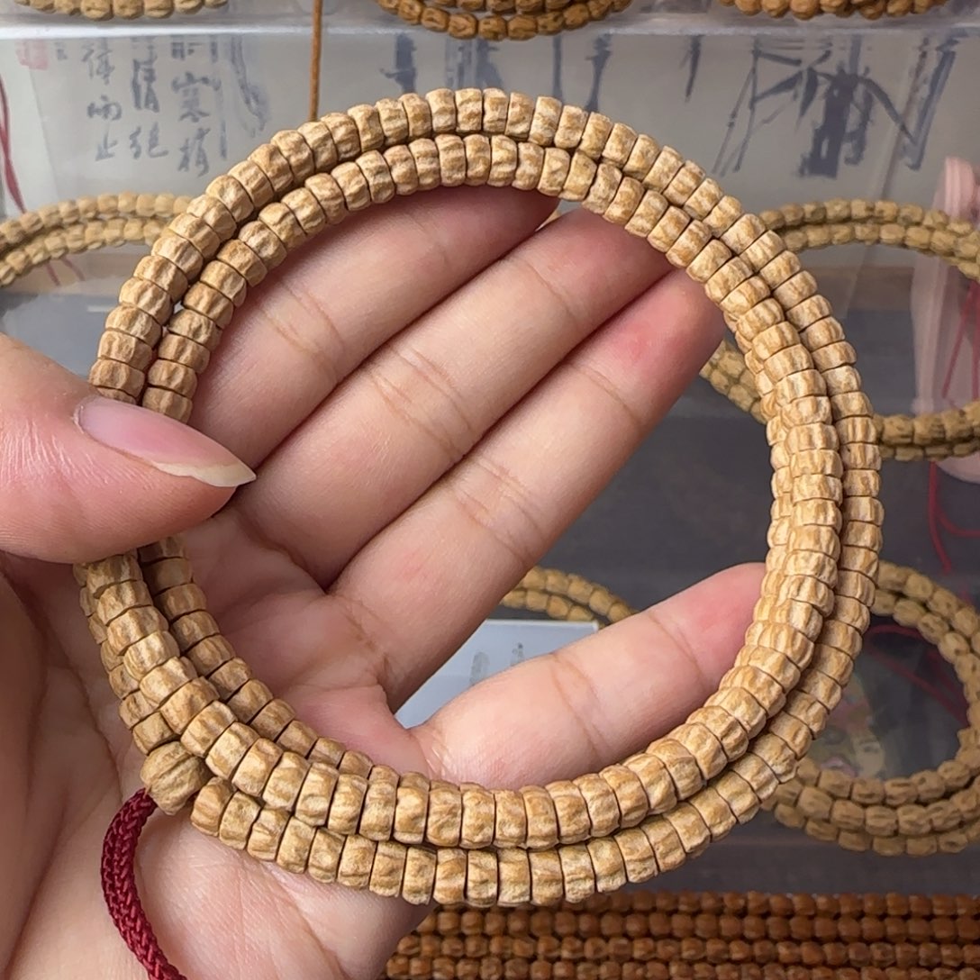 柏香籽/百香籽吊坠开播福利 精工多棱药片