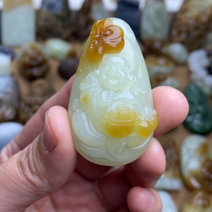 和田玉颈饰未镶嵌往**风