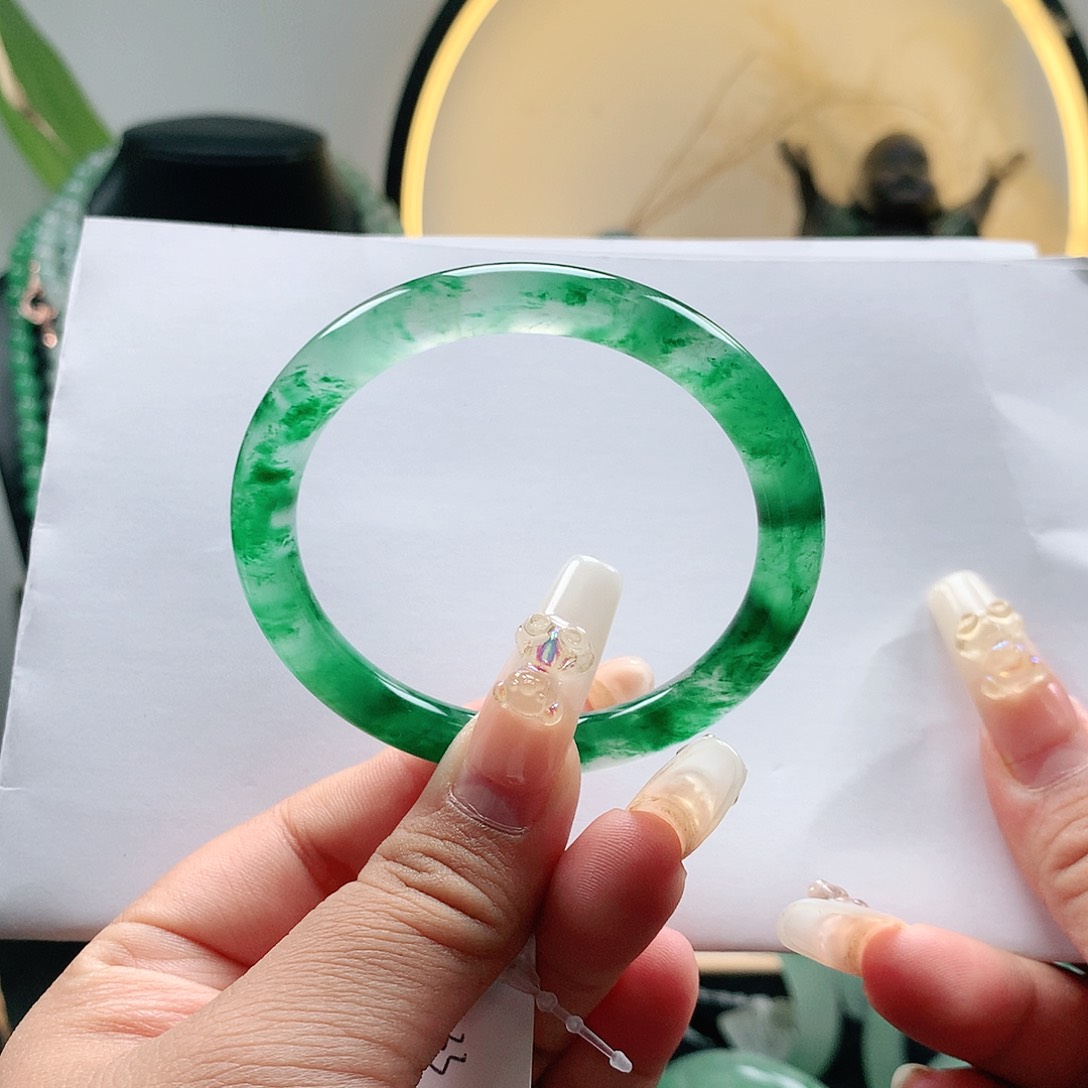 石英质玉镯子未镶嵌