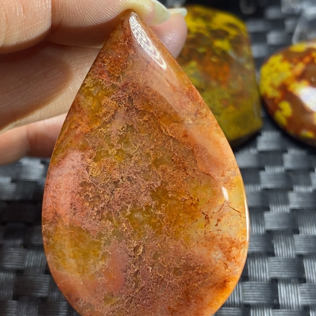 玛瑙/玉髓挂件未镶嵌