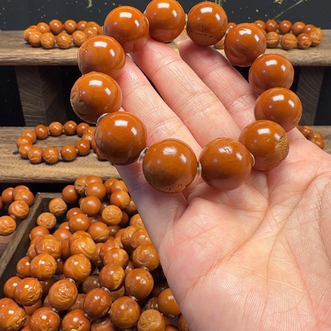 夏****橄榄核手串1.8➕一念福利