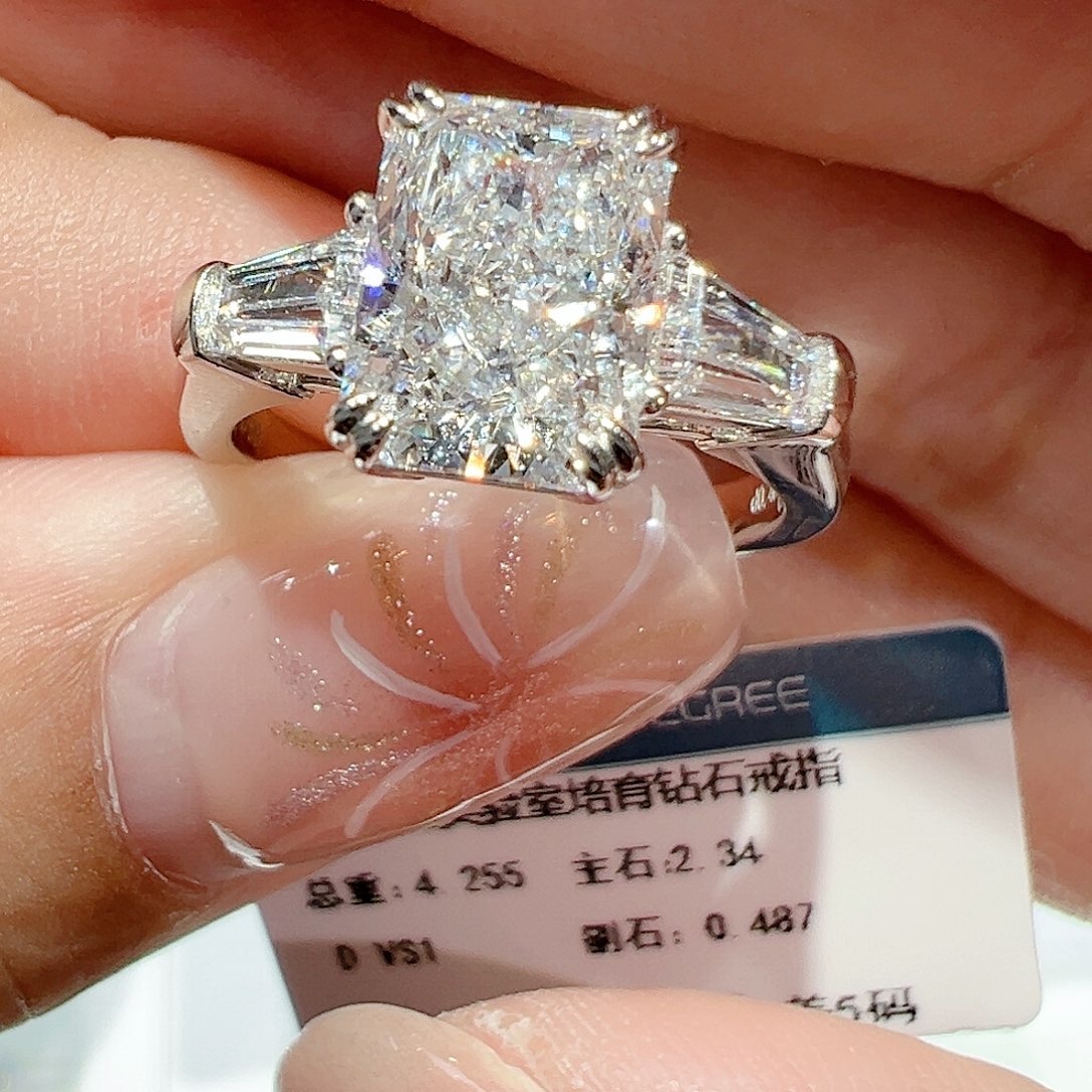 实验室培育钻石18K金镶嵌