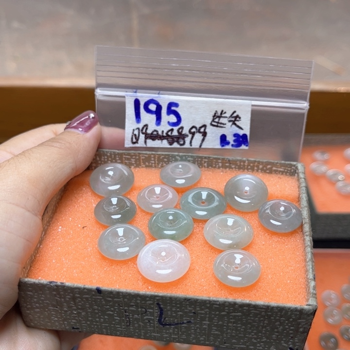 定制翡翠未镶嵌迷*不