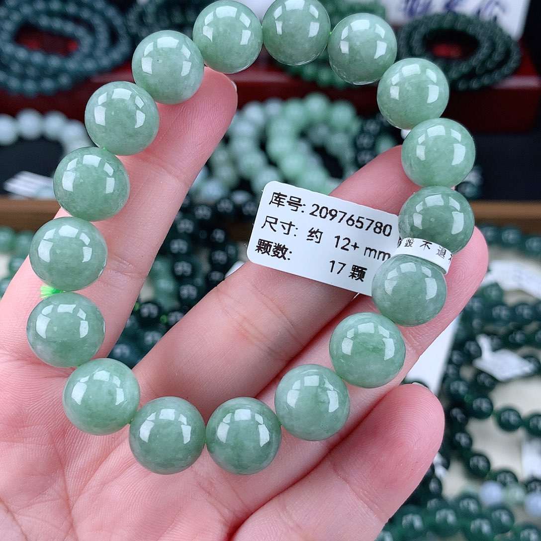 翡翠未镶嵌毛衣链