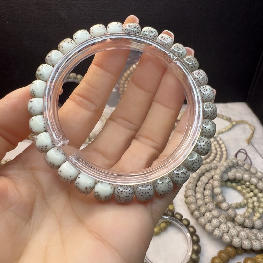 秋***裤星月菩提吊坠8×7河豚石玉