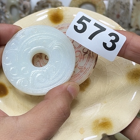 比***玉瓷片瓷器是古代文化与古代的传统节日艺术