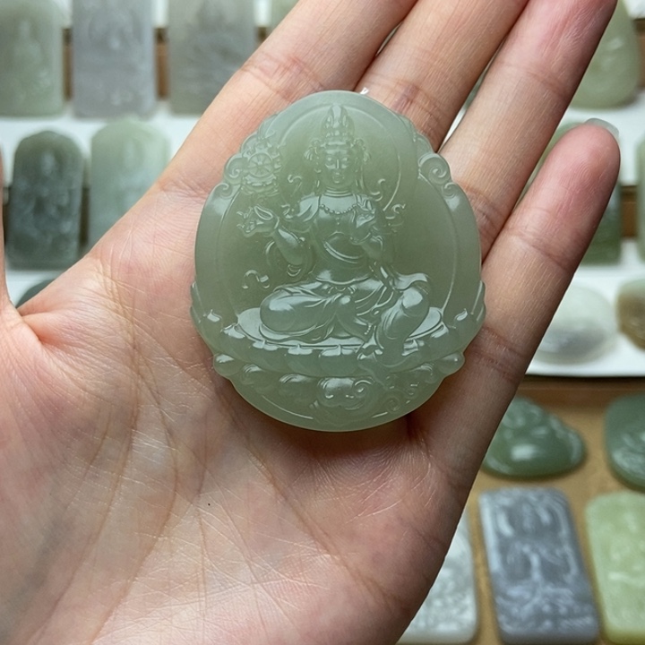 和田玉未镶嵌颈饰