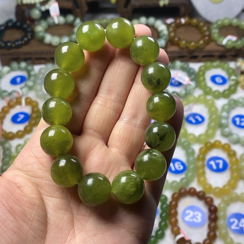 【闪购商品】蛇纹石玉手串未镶嵌卡16