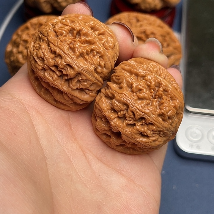 文玩核桃把件粗筋38