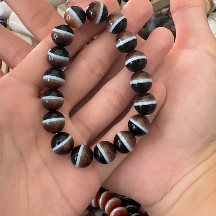 忧***伤合金玛瑙/玉髓珠宝奇石