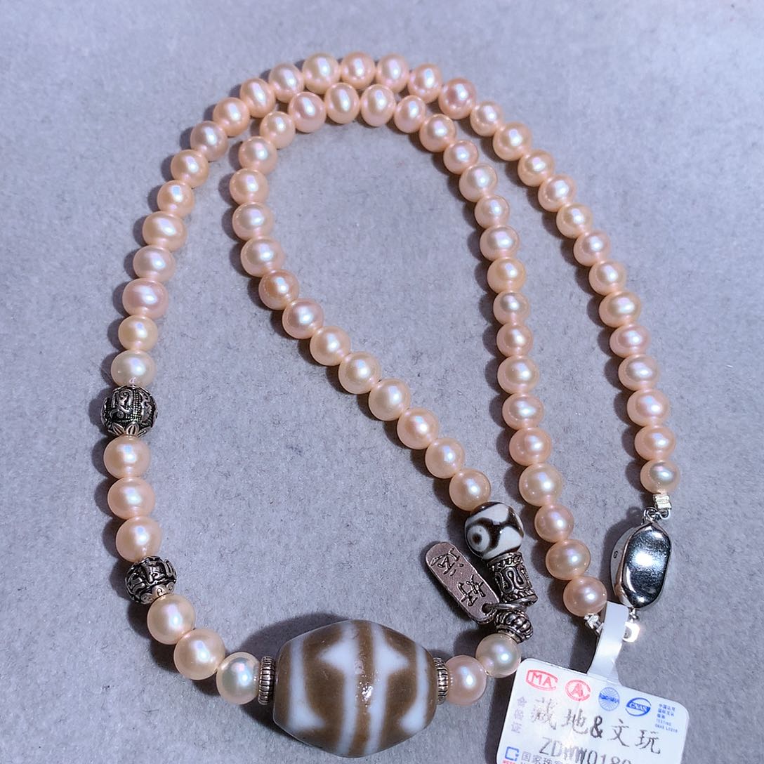 玛瑙/玉髓颈饰未镶嵌