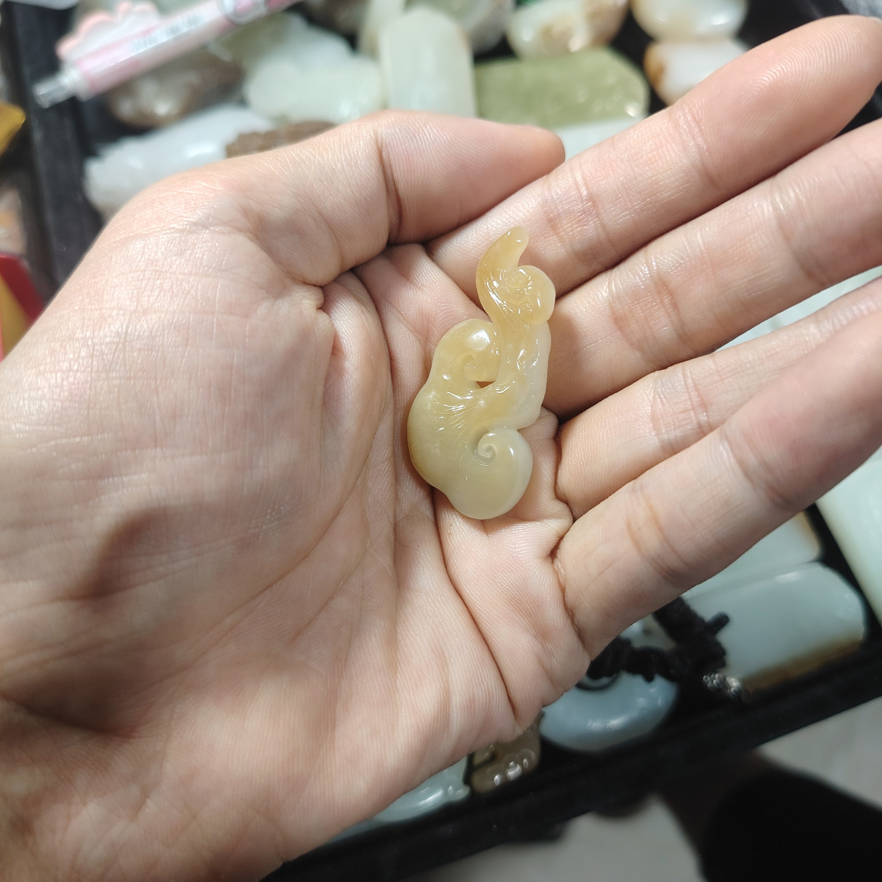 和田玉糖白如意，雕工精致简单大气