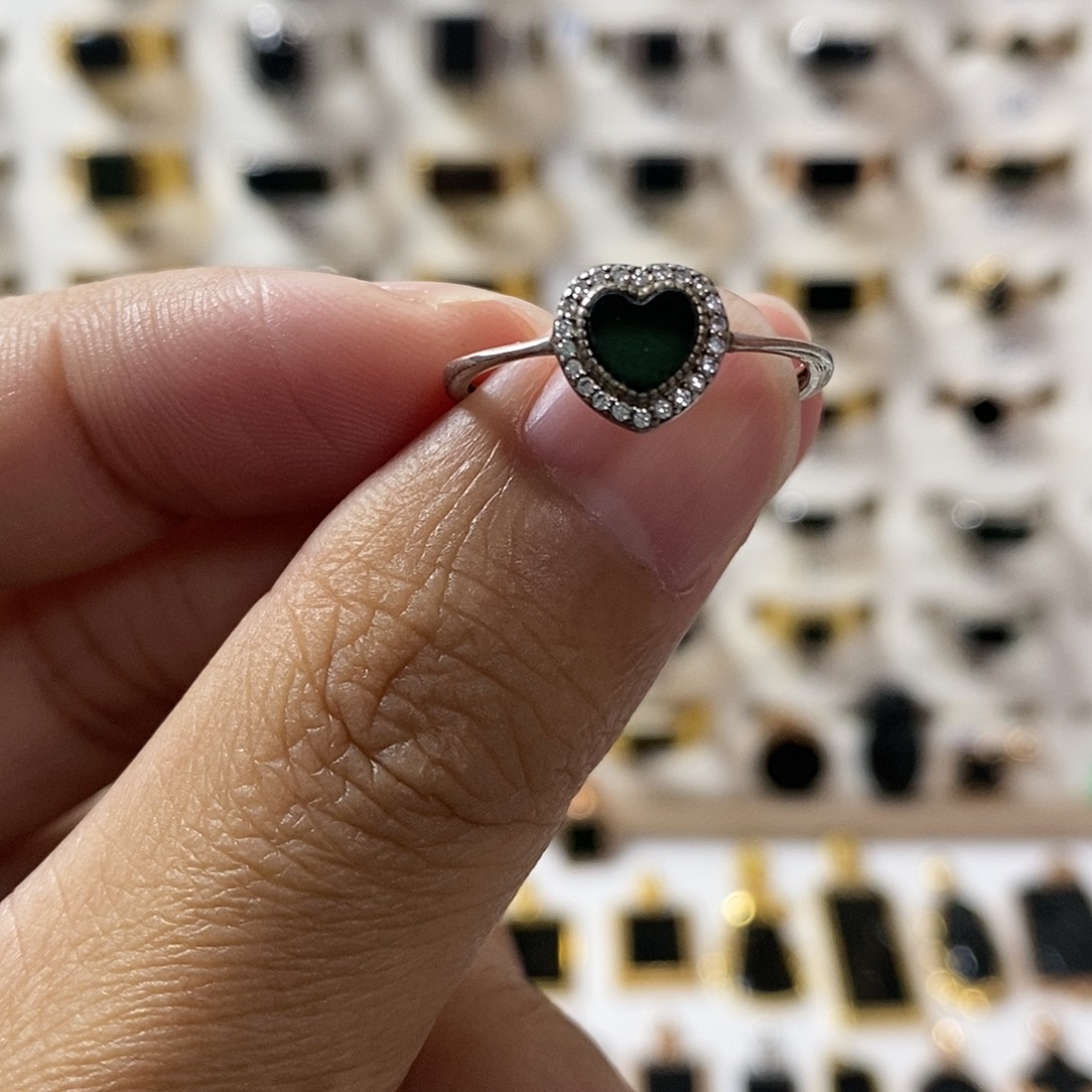 翡翠手链未镶嵌墨翠