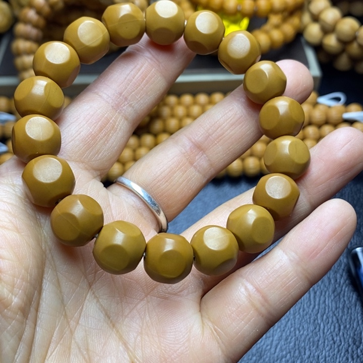 猴头核桃手串猴头猴脑