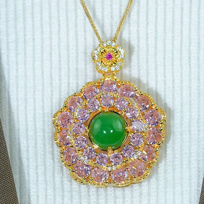 精美时尚高端闪闪挂饰