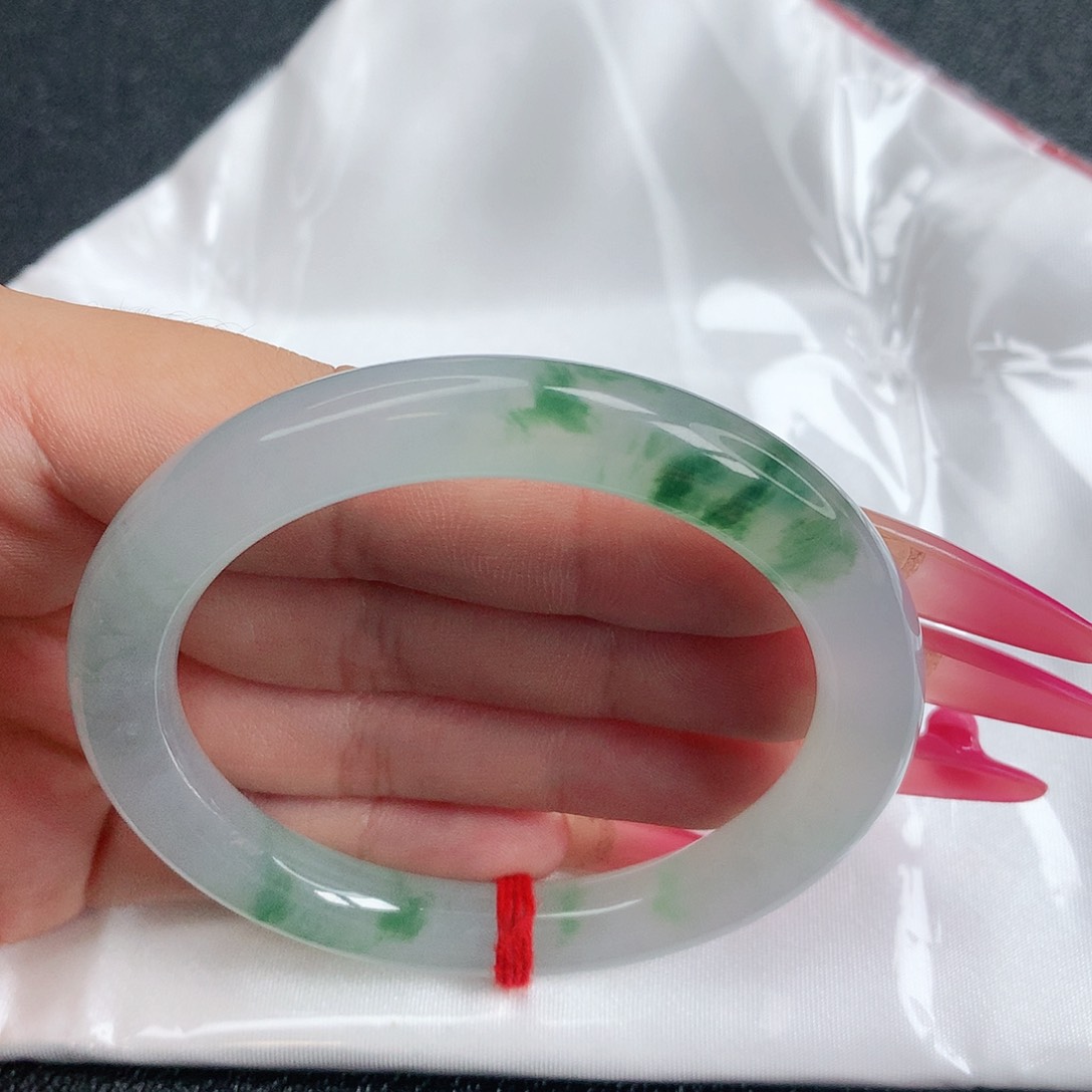 【闪购商品】未镶嵌手镯翡翠，52