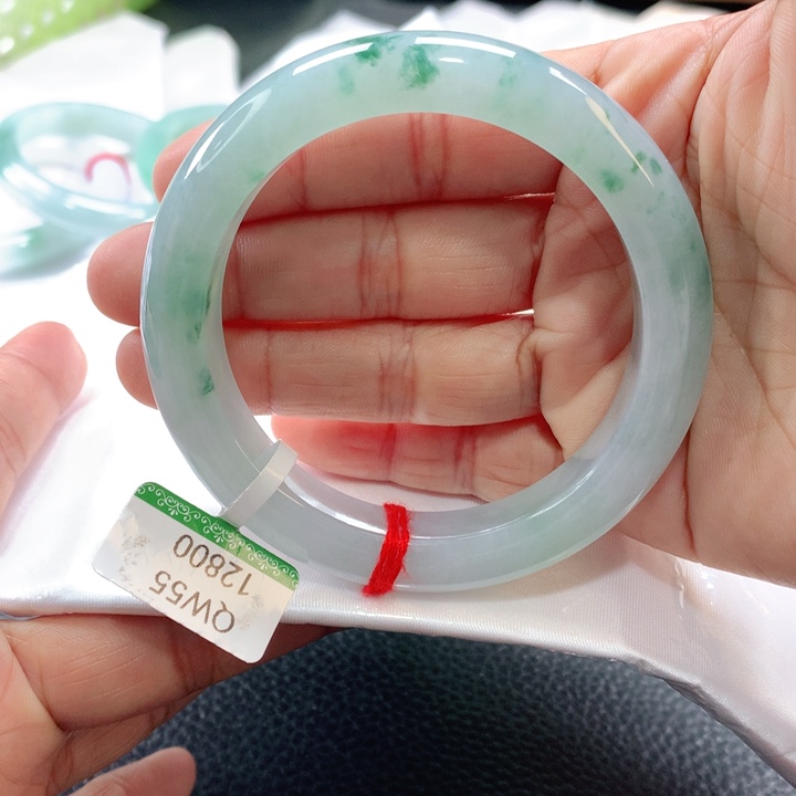 翡翠手镯未镶嵌5555555454