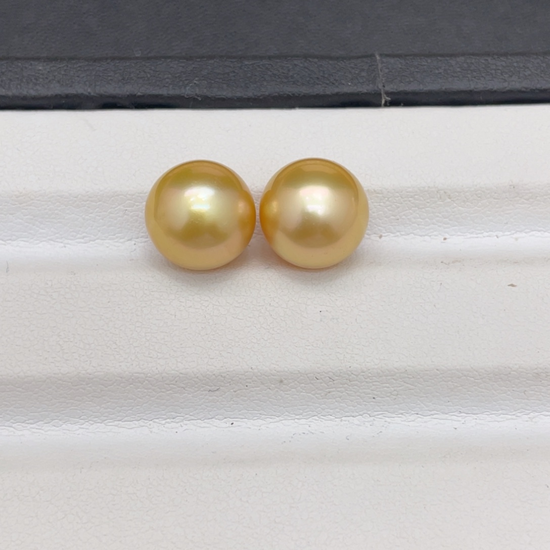 海水珍珠耳饰18K金镶嵌