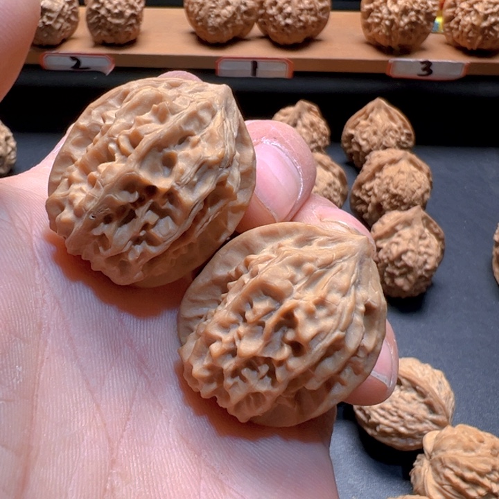 听***说吊坠文玩核桃龙骨