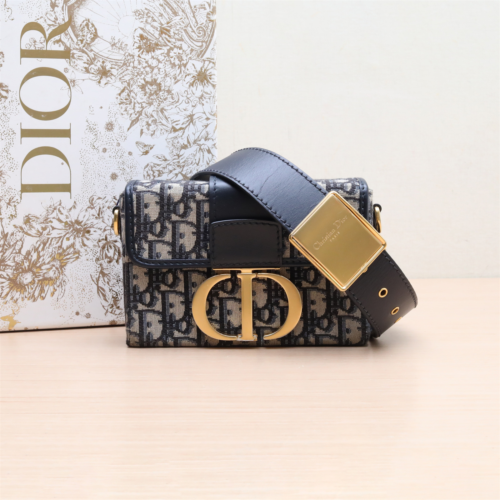 95新 DIOR/迪奥 黑黑精选 451764蒙田30Box蓝色金扣 老花 2019