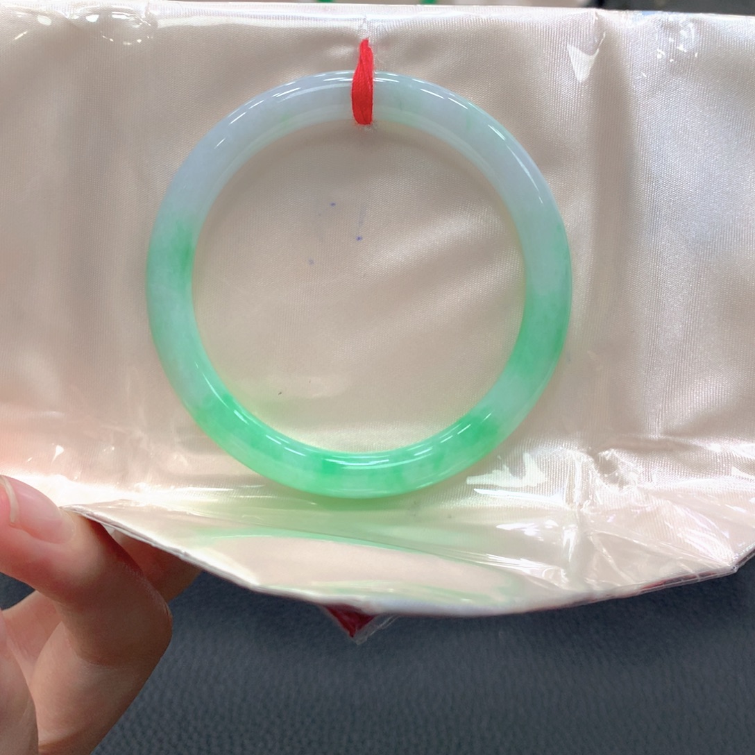 翡翠未镶嵌手镯17