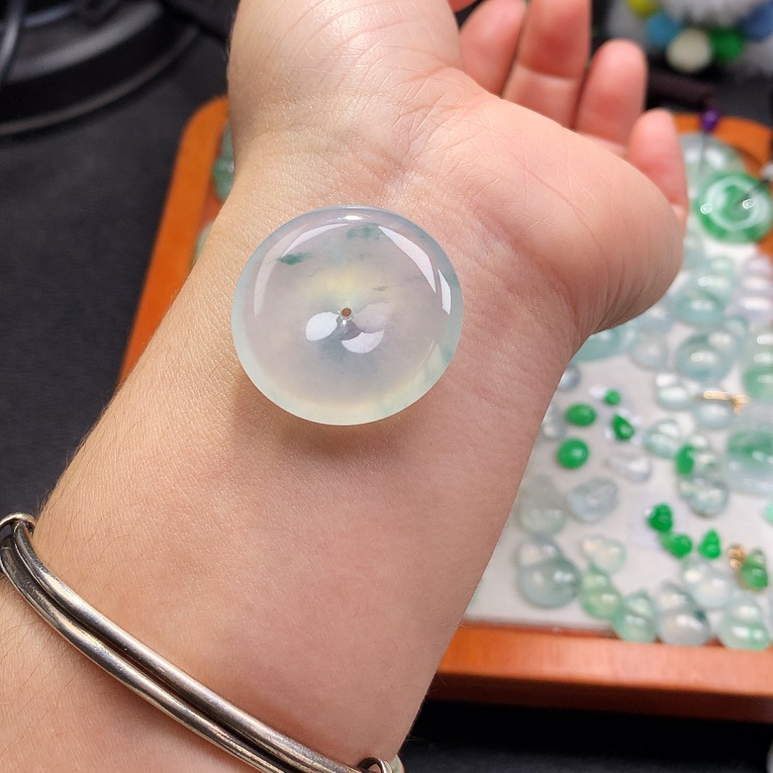 吊坠(不含链)未镶嵌翡翠平安扣