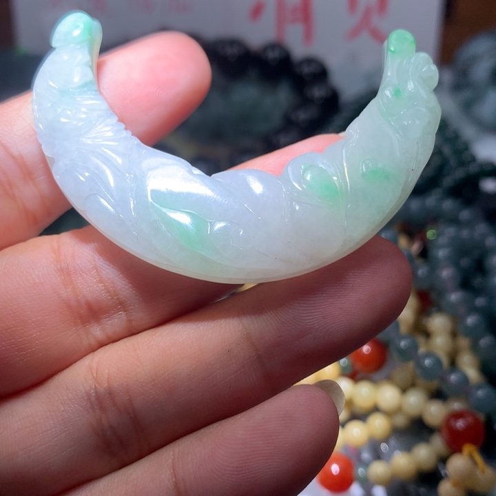 翡翠颈饰未镶嵌保真天然A货翡翠