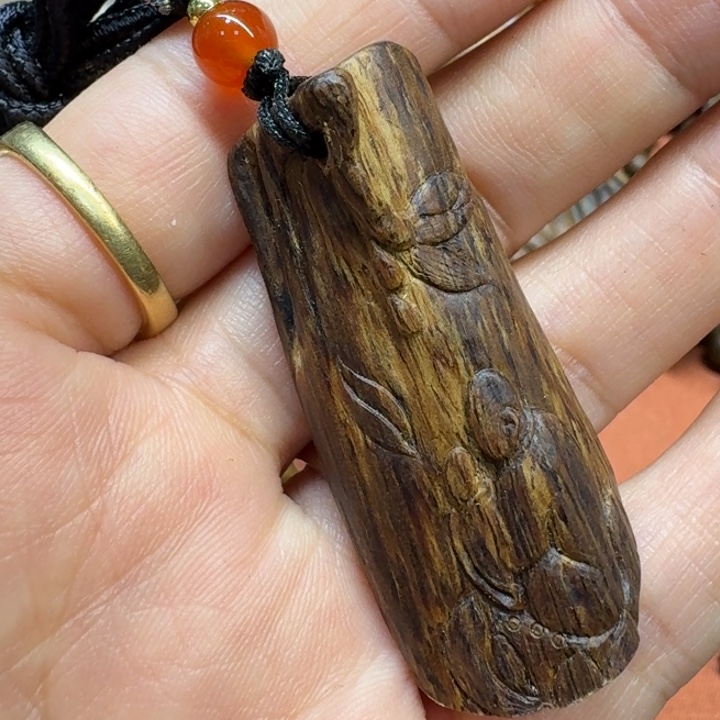 大叶紫檀（黑酸枝木类）