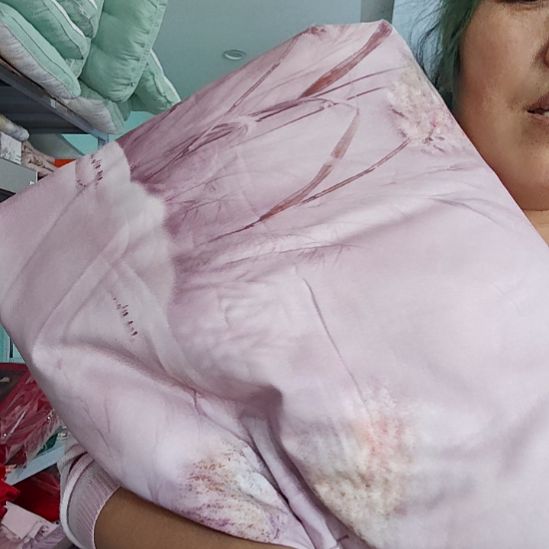 棉高端大众双人四件套，每批花色不一样。