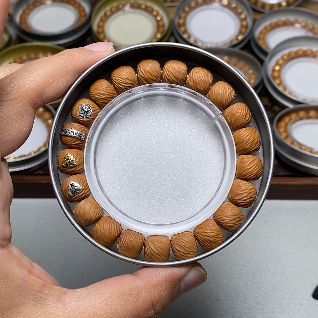 猴头核桃手串43号四标毕业云锦11+12左右